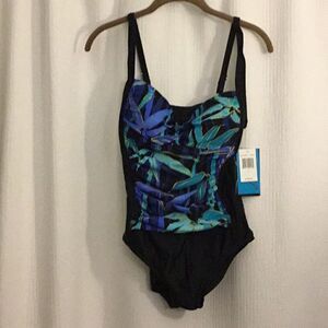 Azul one piece swimsuit NWT. Women's